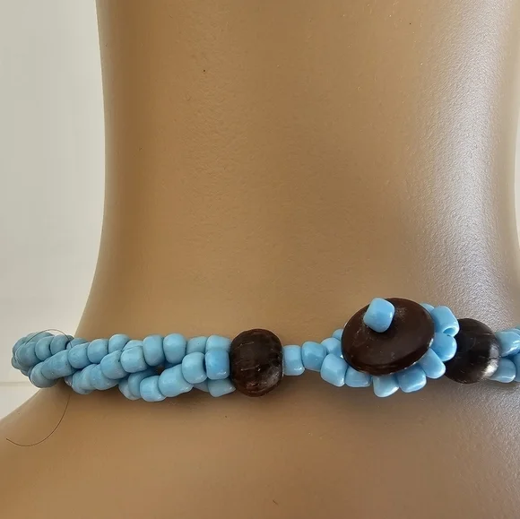 Clamshell Necklace - Picture 4 of 6